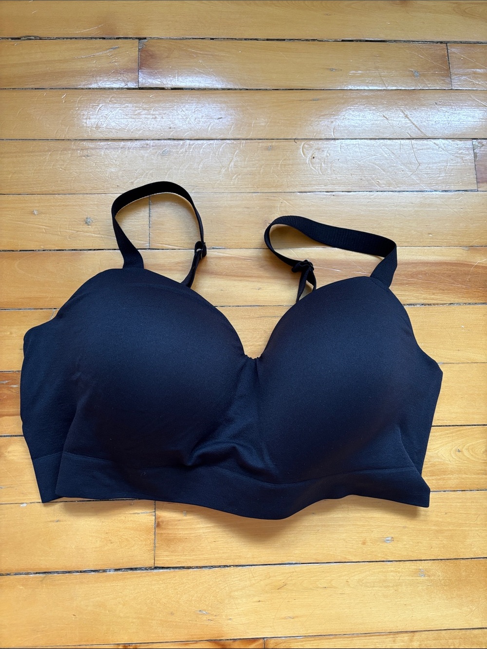 🎉4/30$🎉 Everyday Smooth Molded Black Bra - Women's Intimates